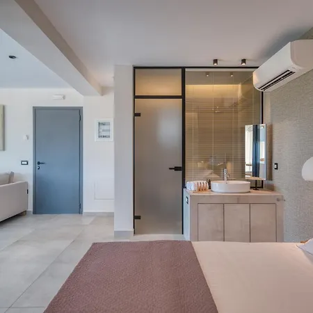 Doceo Refined Living