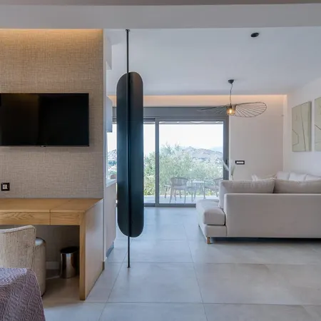 Doceo Refined Living