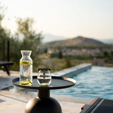 Doceo Refined Living